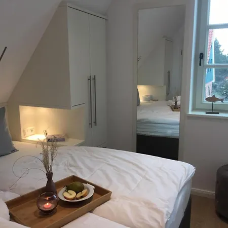 Casa de Férias Duenenhuuske Meerluecht Mit Sauna Auf By Interhome *
